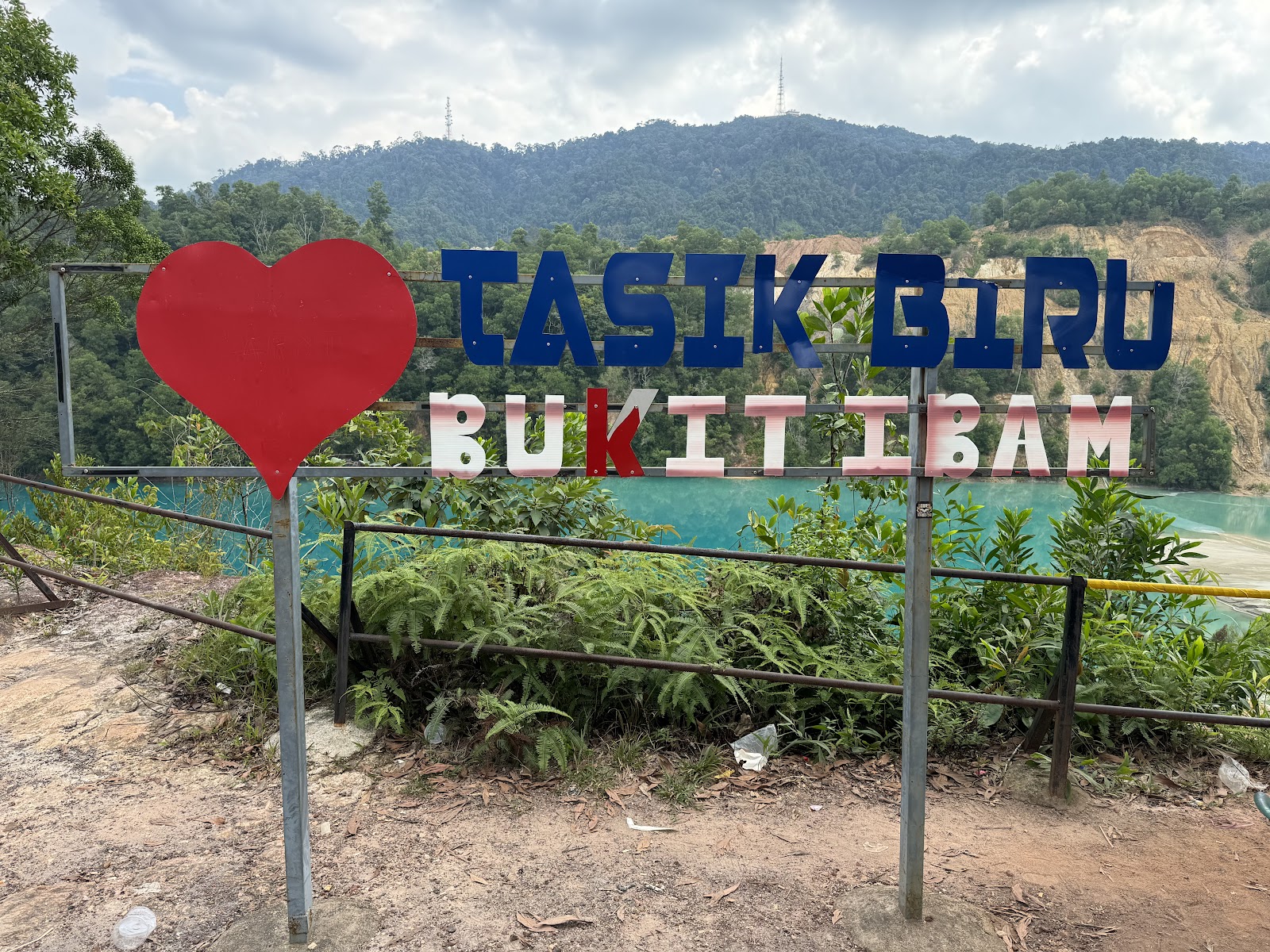 Tasik Biru, Bukit Ibam