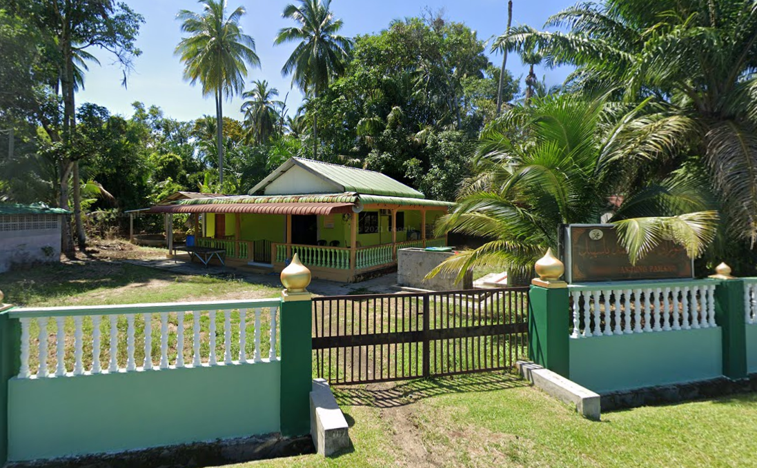 Surau Kampung Tanjung Pahang
